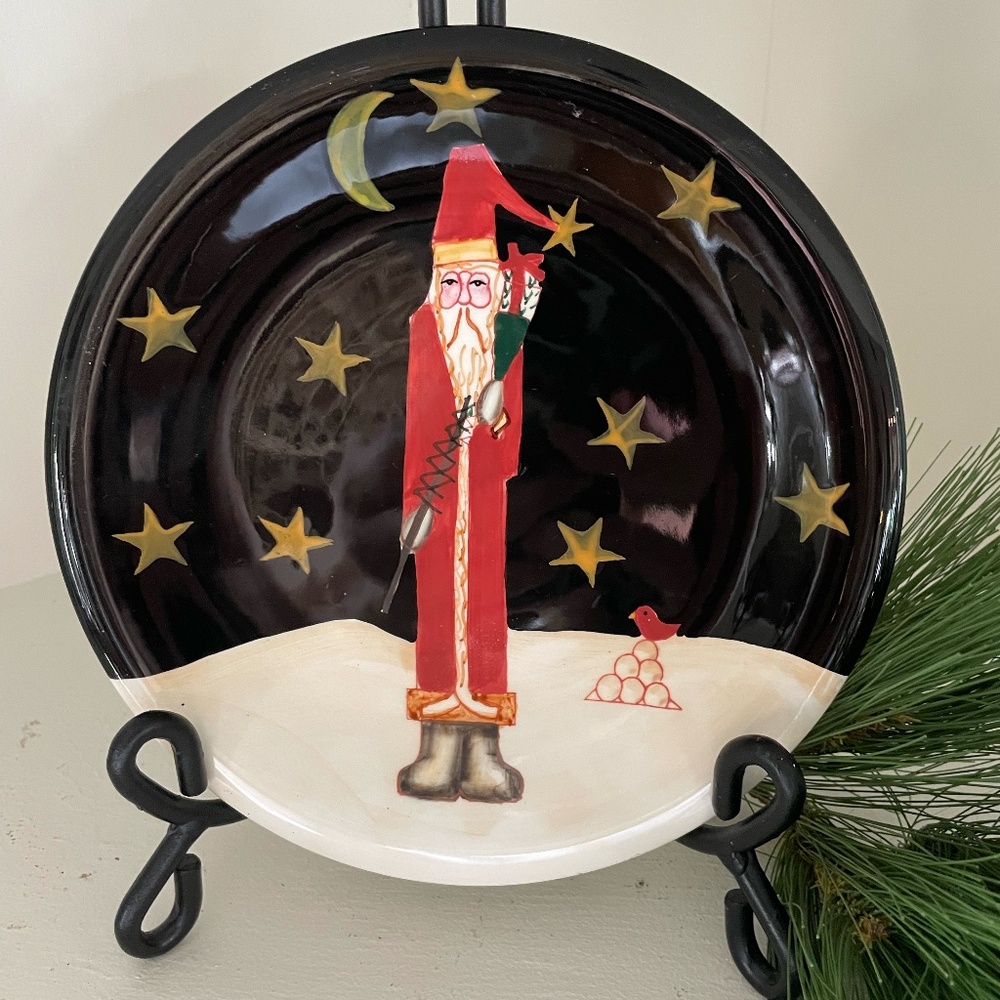 CIC BECCA BARTON CHRISTMAS SANTA NIGHT DESIGN PLATES 8 1/4" (INCLUDES 1 PLATE)